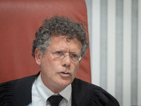 БАГАЦ не стал замораживать решение правительства о закрытии 