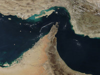 Fars: иранский супертанкер прошел через Ормузский пролив, несмотря на блокаду США