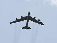 В Калифорнии потерпел крушение бомбардировщик B-52