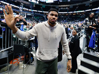 СМИ. Яннис Адетокунбо перешел в 